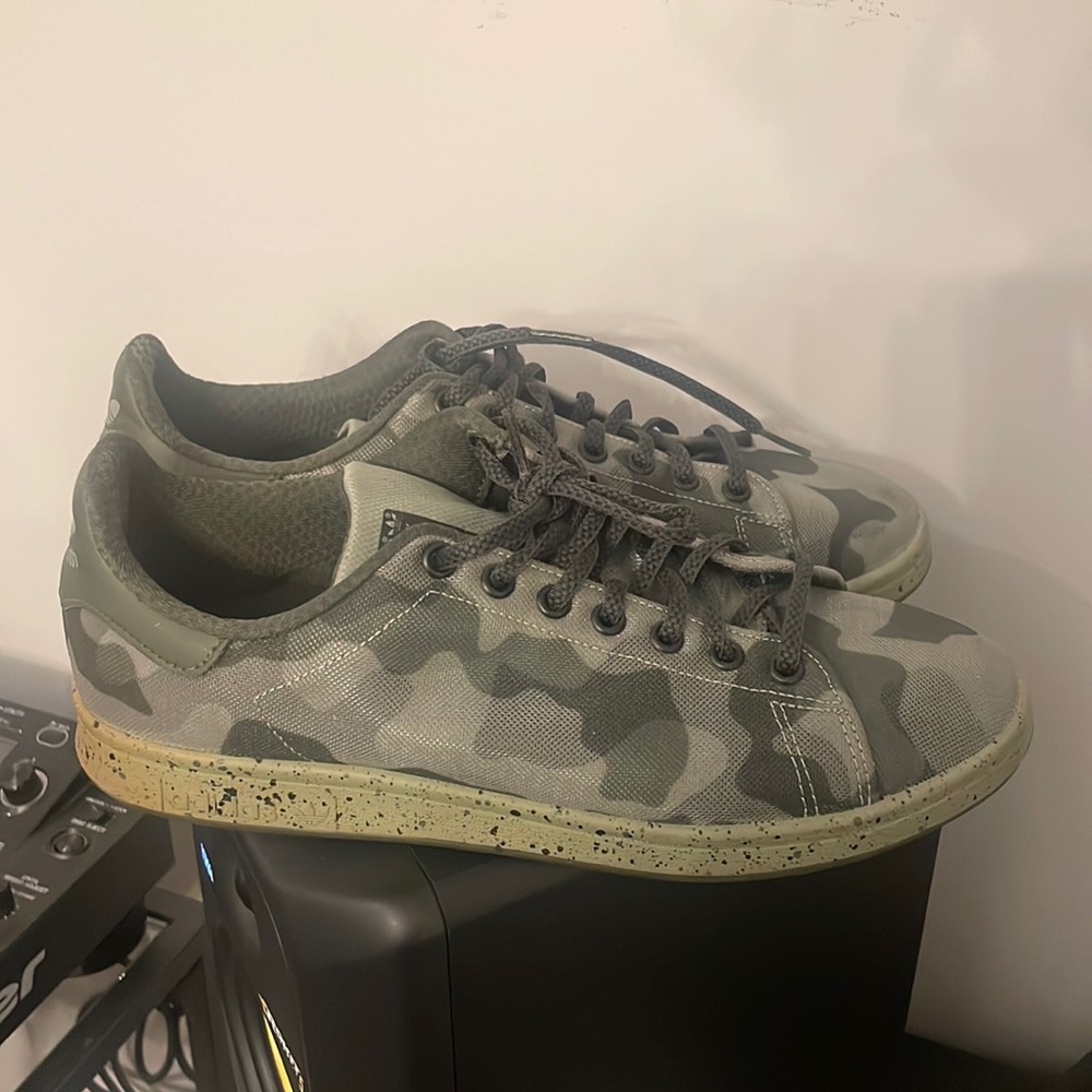 Camo Stan Smiths